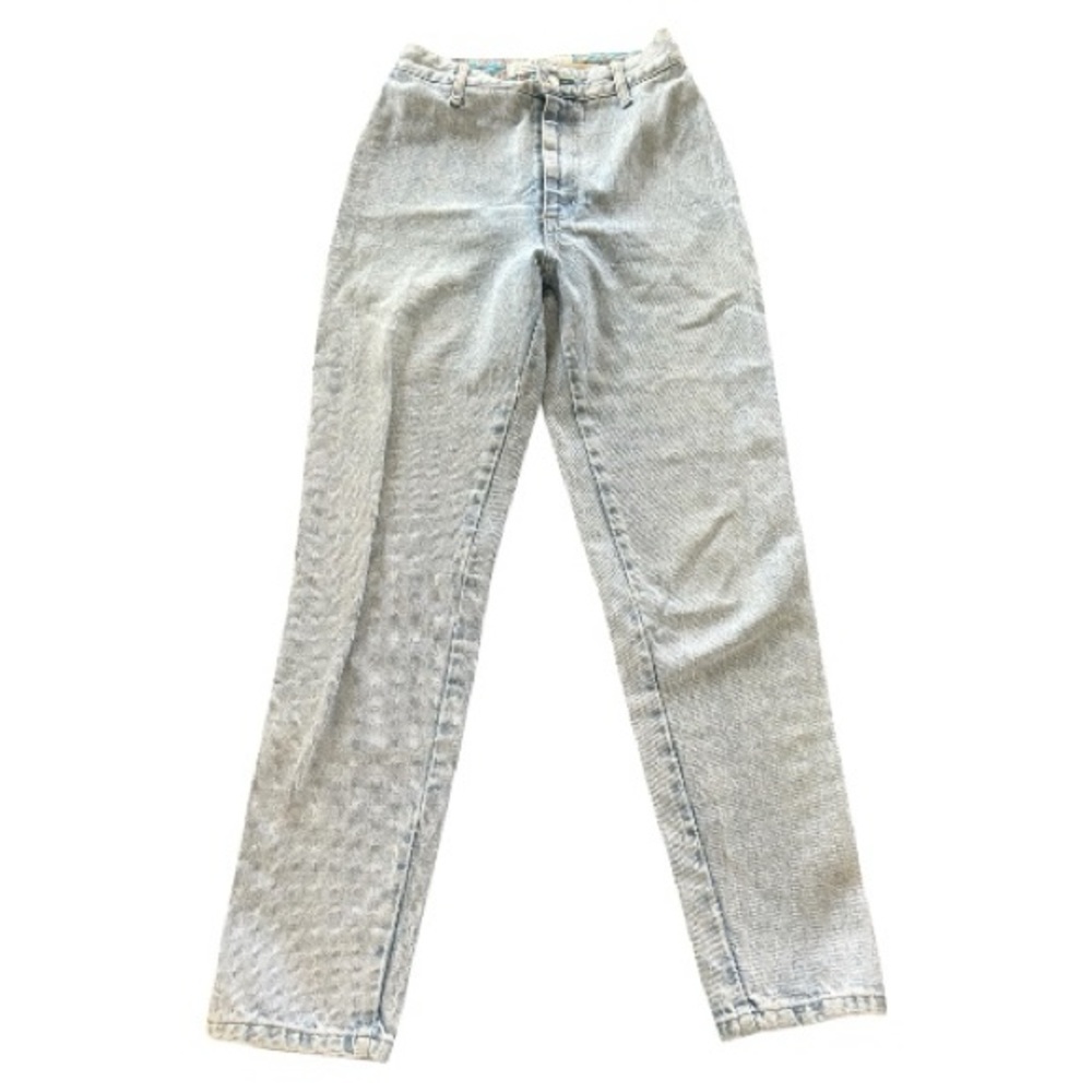 Bongo vintage light wash high waisted jeans small slit at bottom